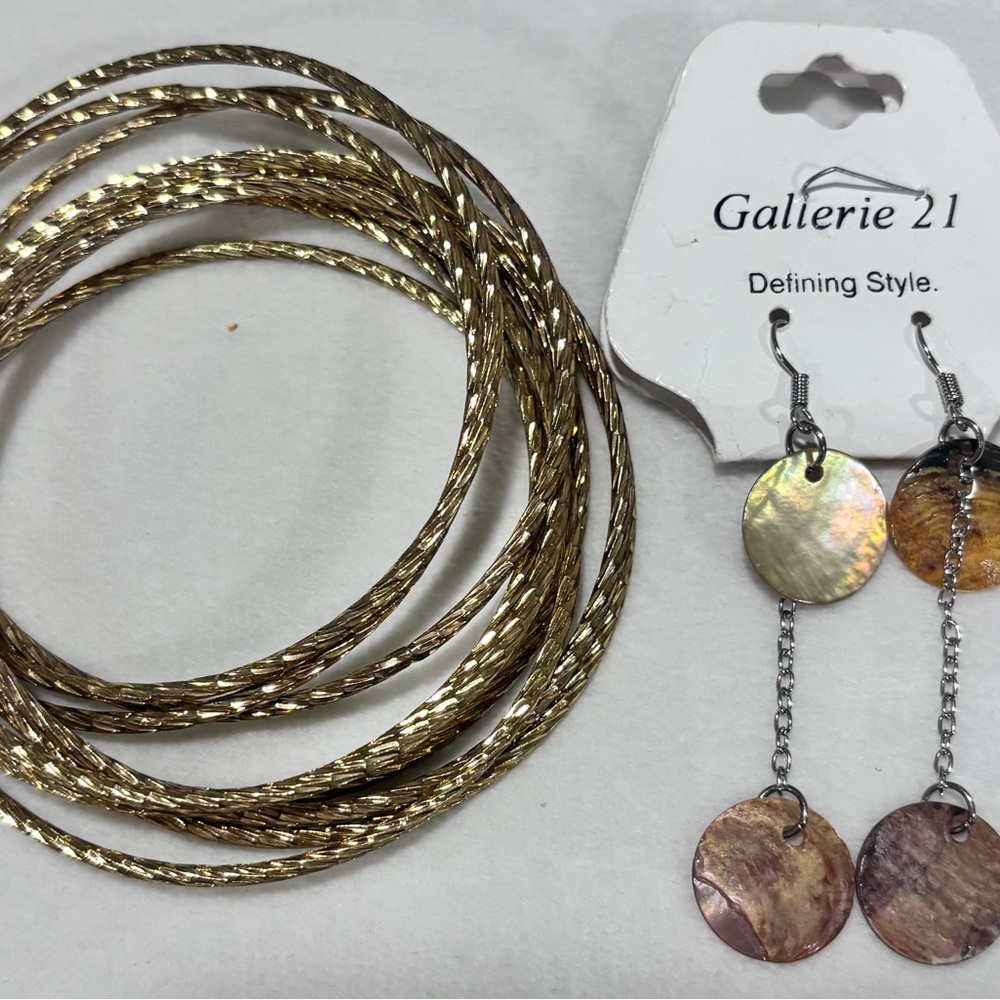 Boho Gold Bangle Stack & Earth-Tone Dangle Earrings Set